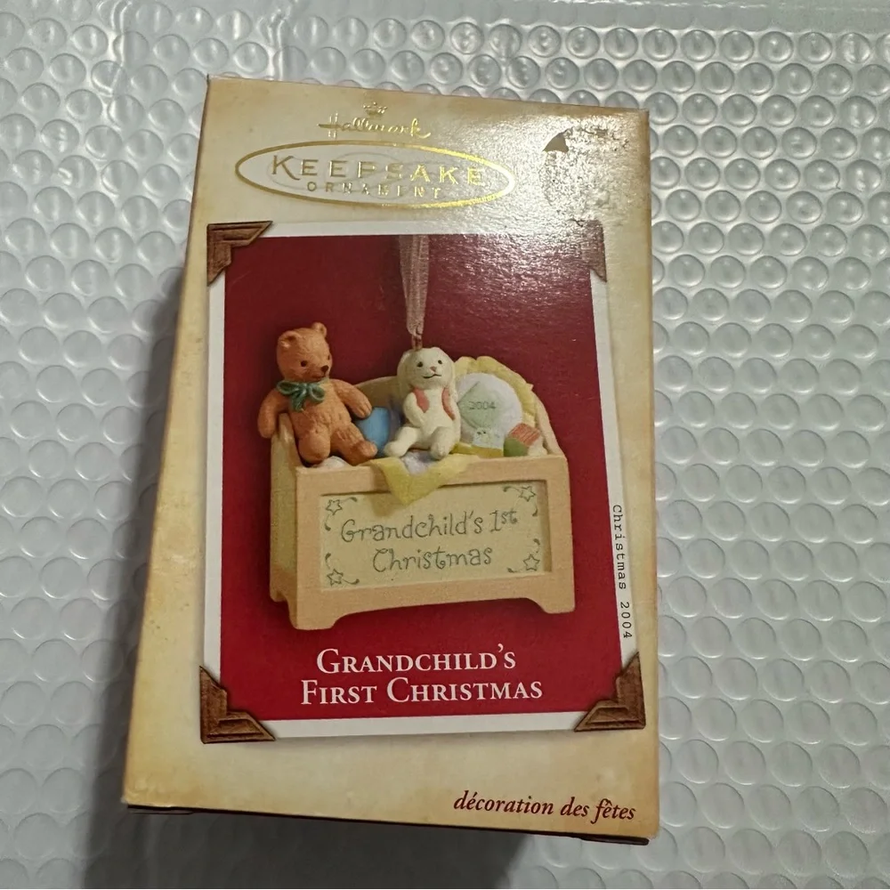 Hallmark Keepsake Ornament 2004 Grandchild’s First Christmas EUC Box + Card incl